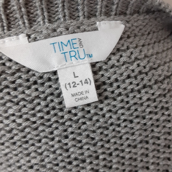 TIME AND TRU Loose Knit Sweater - Picture 6 of 6